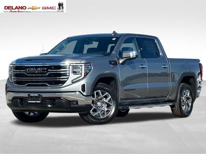 New 2026 GMC Sierra 1500 SLT w/ SLT Premium Package