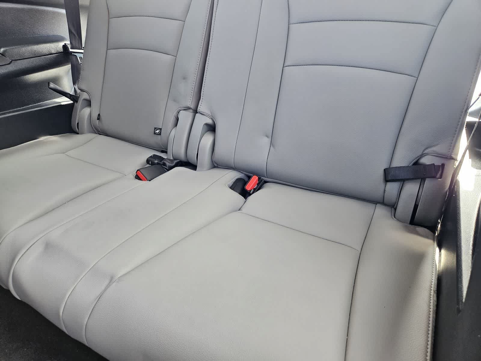 Used 2021 Honda Pilot Touring image 31
