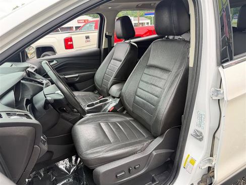 Used 2014 Ford Escape Titanium w/ Equipment Group 401A AWD/4WD image 15