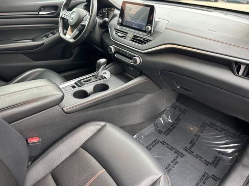 Used 2022 Nissan Altima 2.5 SR image 14