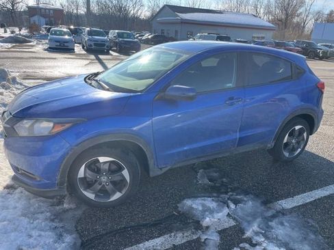 Used 2018 Honda HR-V EX image 3