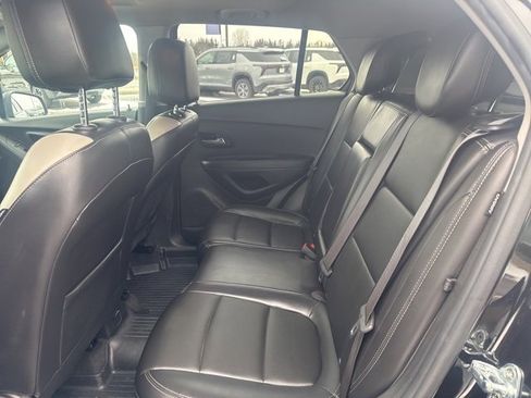 Used 2018 Chevrolet Trax Premier w/ Midnight Edition image 20