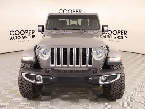 Used 2021 Jeep Gladiator Overland w/ Popular Equipment Package AWD/4WD image 9