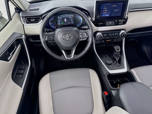 Used 2025 Toyota RAV4 XLE Premium w/ Weather Package AWD/4WD image 25