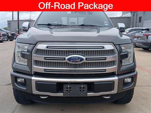 Used 2015 Ford F150 Platinum w/ Equipment Group 701A Luxury AWD/4WD image 3