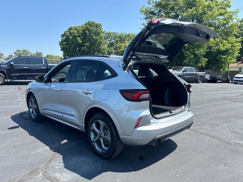 Used 2023 Ford Escape ST-Line AWD/4WD image 17