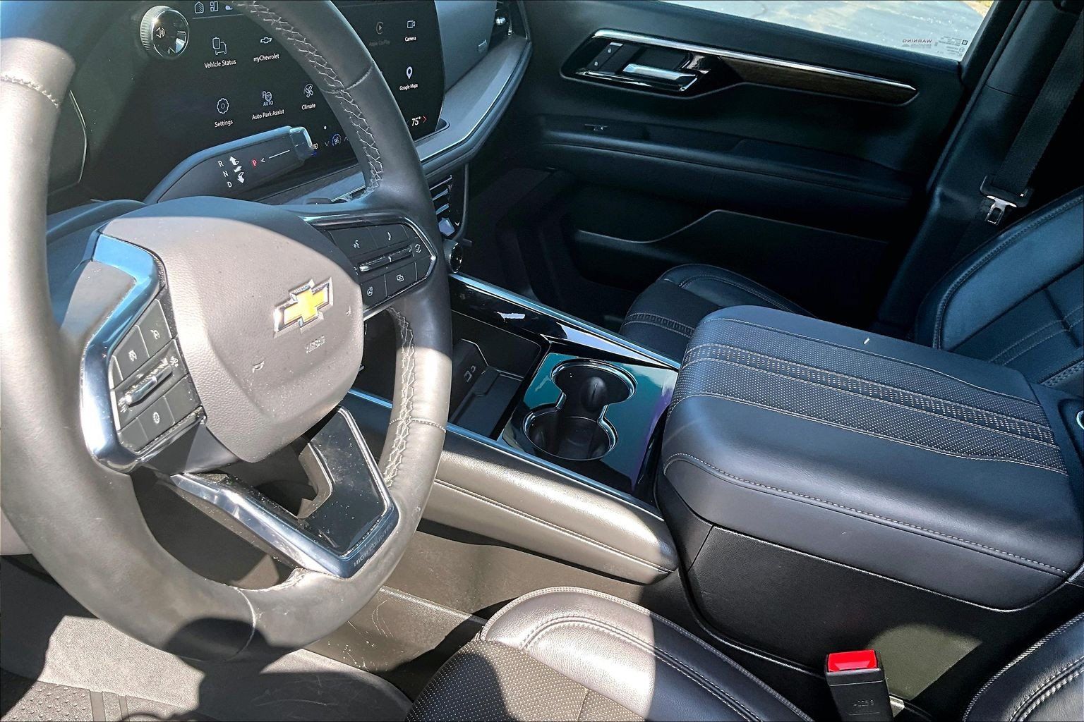 Used 2025 Chevrolet Tahoe High Country RWD image 20