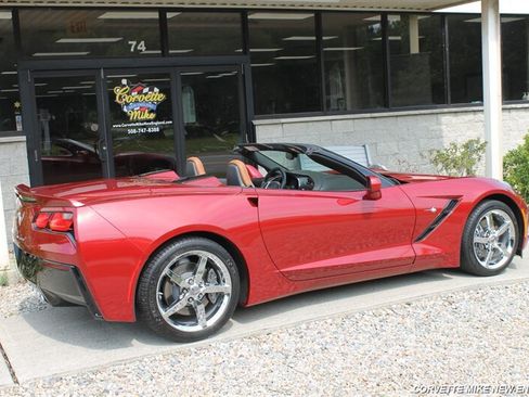 Used 2015 Chevrolet Corvette Stingray Convertible w/ 2LT Preferred Equipment Group RWD image 19