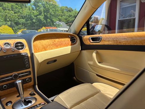 Used 2011 Bentley Flying Spur Flying Spur AWD/4WD image 13