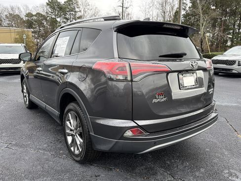Used 2018 Toyota RAV4 Limited image 5