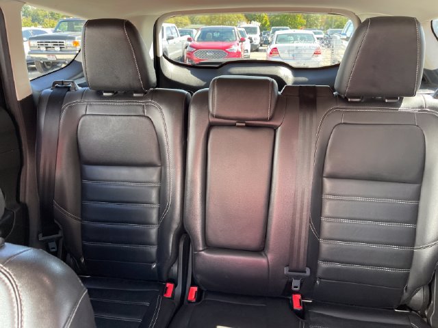 Used 2019 Ford Escape Titanium AWD/4WD image 28
