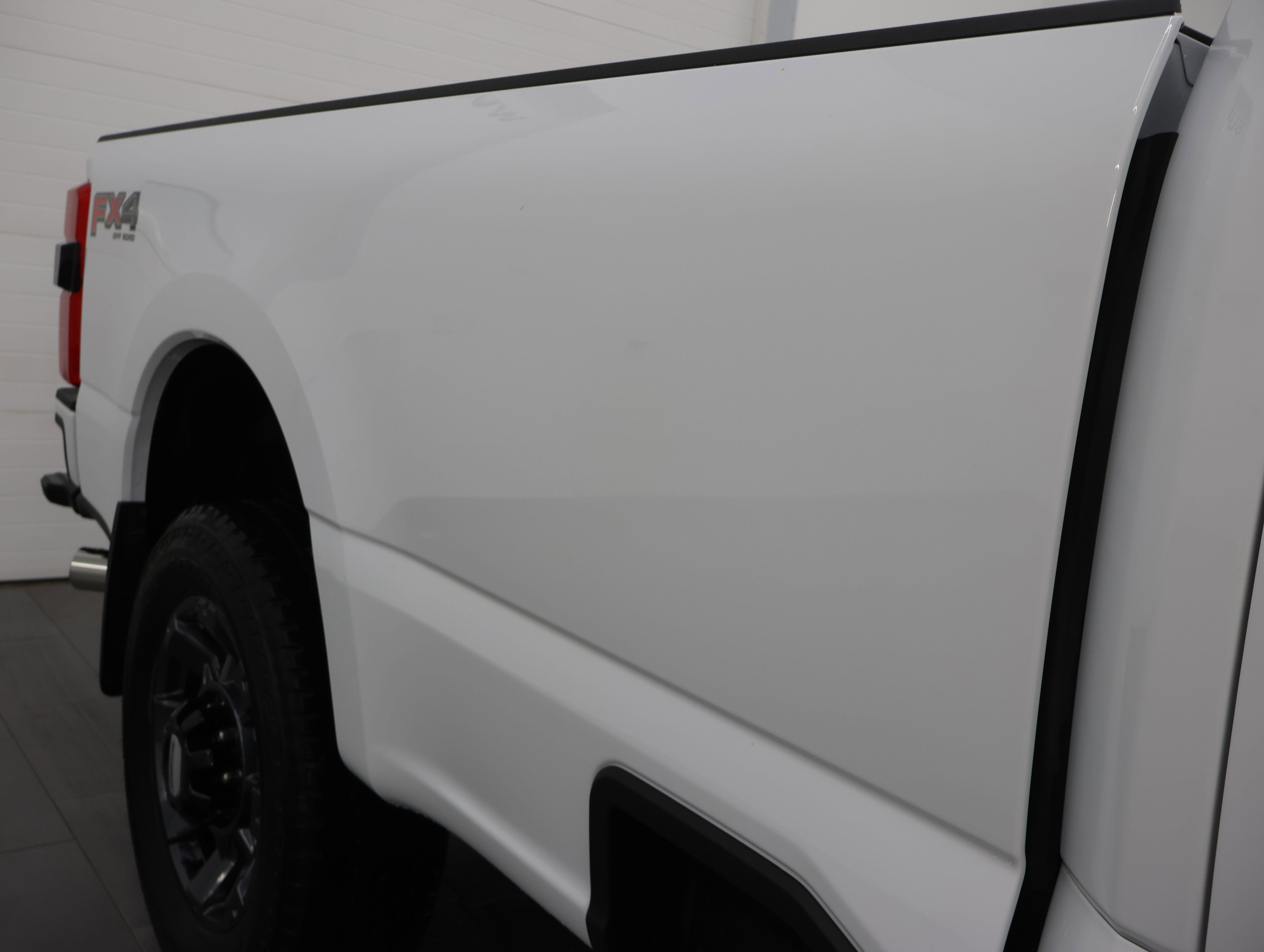 Used 2024 Ford F350 Lariat w/ Sport Appearance Package AWD/4WD image 29