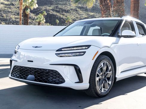 New 2026 Genesis GV60 AWD image 6