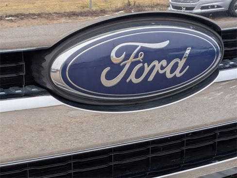 Used 2015 Ford F350 Lariat w/ Chrome Package image 9