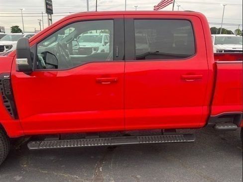 Used 2024 Ford F250 XLT w/ XLT Premium Package AWD/4WD image 9