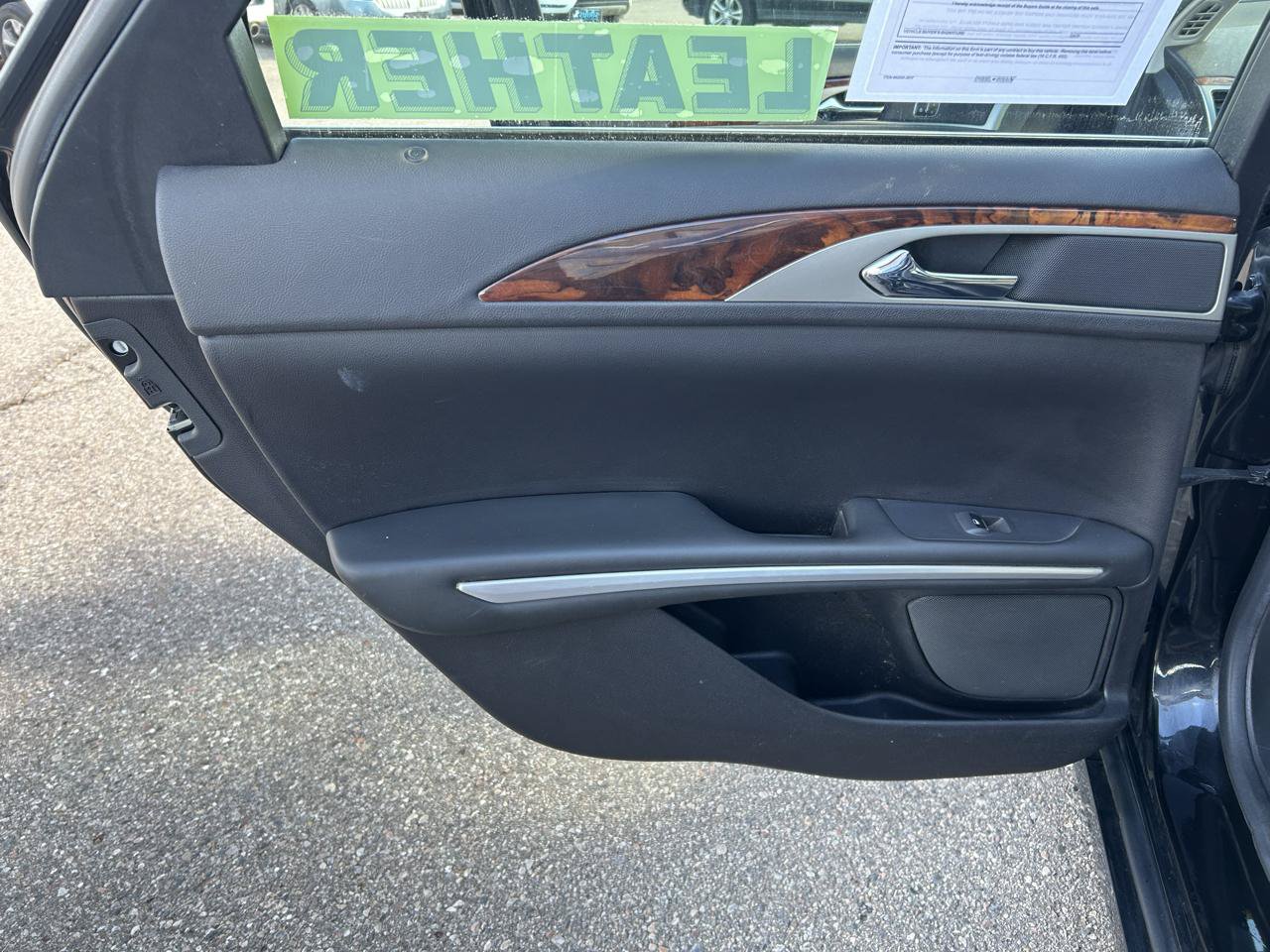 Used 2014 Lincoln MKZ Hybrid FWD image 13
