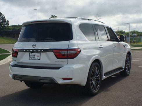Used 2022 Nissan Armada Platinum w/ Captain's Chairs Package RWD image 23