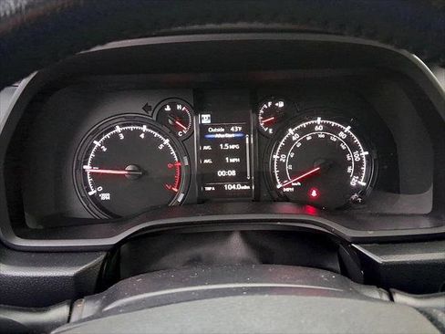 Used 2022 Toyota 4Runner SR5 Premium w/ Moonroof Package RWD image 9
