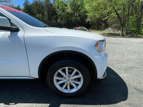 Used 2020 Dodge Durango SXT AWD/4WD image 12