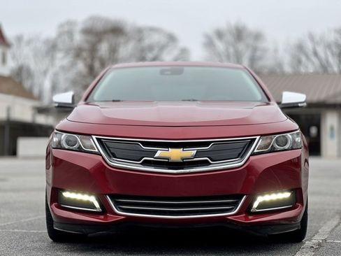 Used 2019 Chevrolet Impala Premier w/ Premier Confidence Package image 2