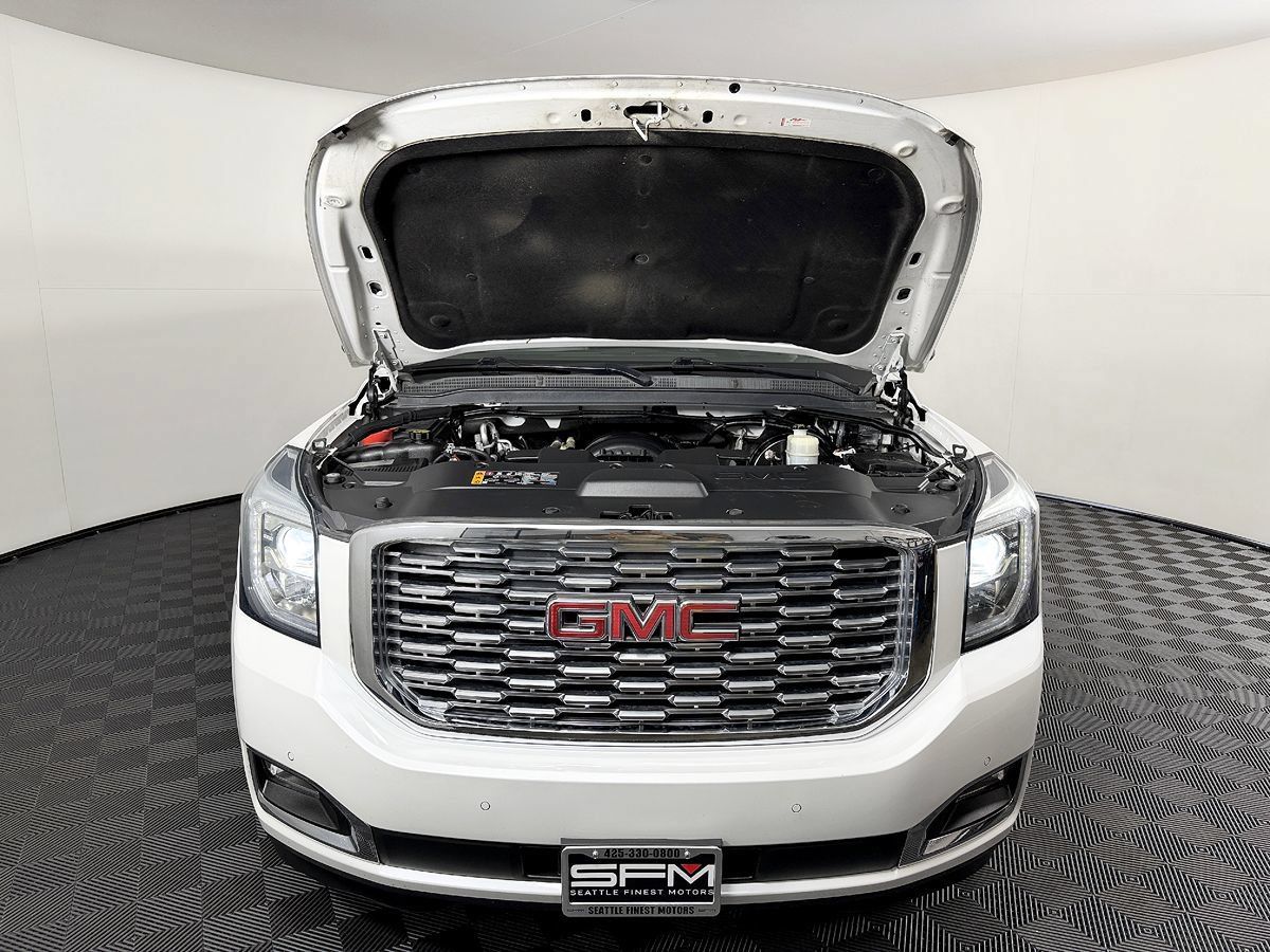 Used 2019 GMC Yukon Denali w/ Denali Ultimate Package AWD/4WD image 21