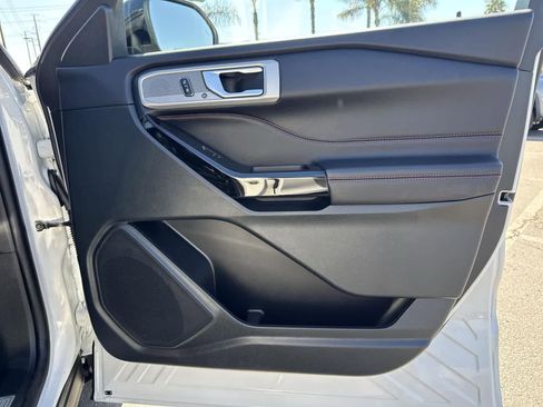 Used 2024 Ford Explorer ST-Line w/ Class IV Trailer Tow Package image 39