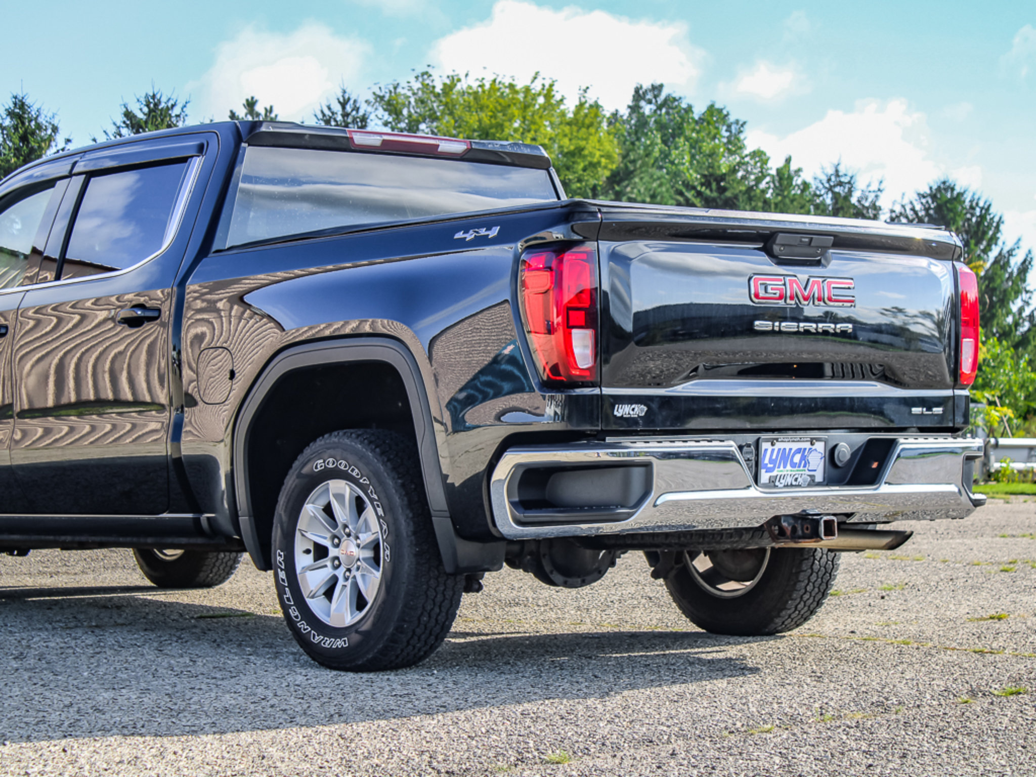 Used 2019 GMC Sierra 1500 SLE w/ SLE Value Package AWD/4WD image 38
