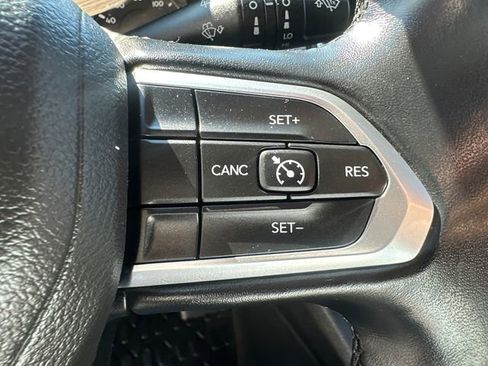 Used 2022 Jeep Compass Latitude w/ Sun and Sound Group image 30