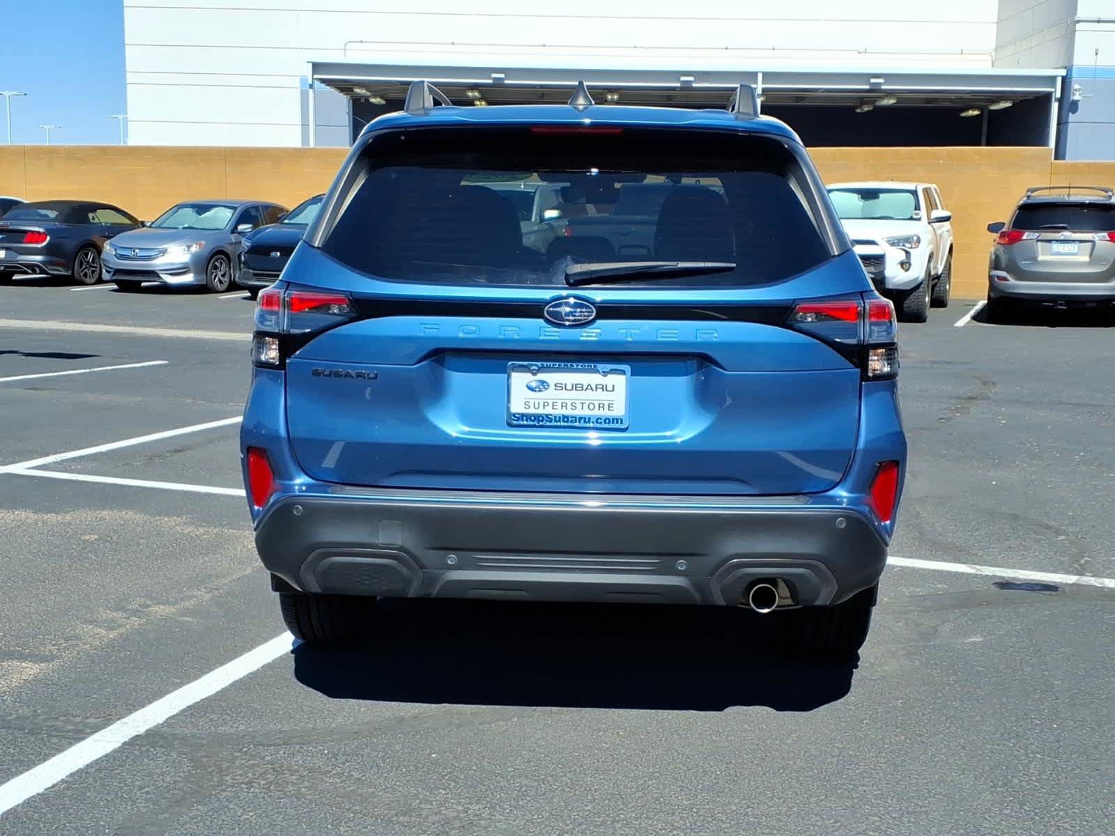 Used 2025 Subaru Forester Limited AWD/4WD image 5