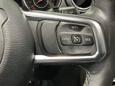 Used 2018 Jeep Wrangler Unlimited Sahara w/ Dual Top Group image 15