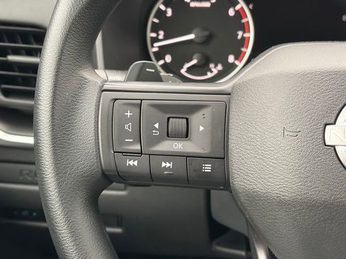 Certified 2025 Nissan Rogue S image 10