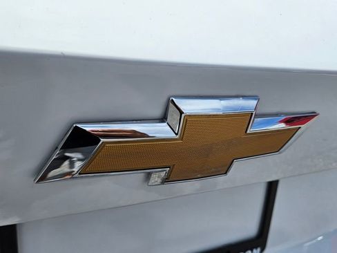 Used 2024 Chevrolet Trax LT w/ Driver Confidence Package image 11