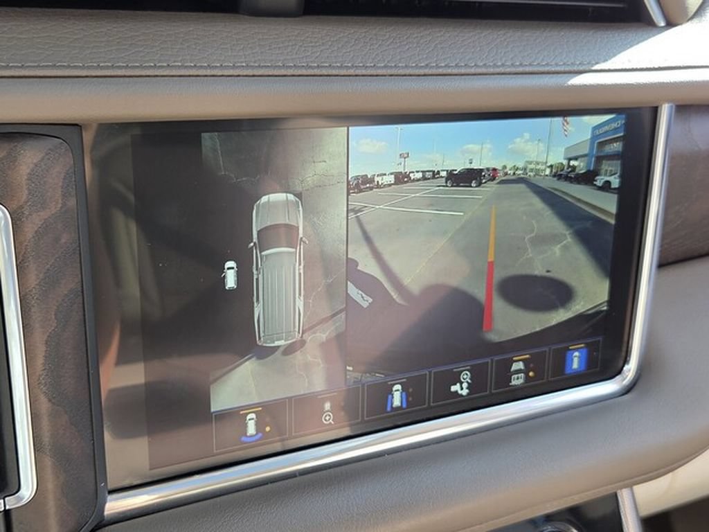 Used 2022 GMC Yukon Denali AWD/4WD image 23