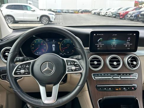 Used 2022 Mercedes-Benz GLC 300 4MATIC image 17
