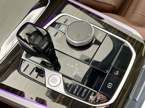 Used 2021 BMW X5 xDrive40i w/ M Sport Package image 15