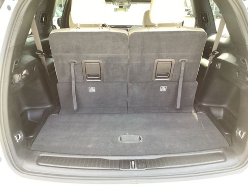 Used 2025 Jeep Grand Cherokee L Limited RWD image 13