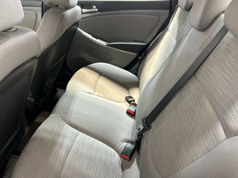 Used 2016 Hyundai Accent SE FWD image 5