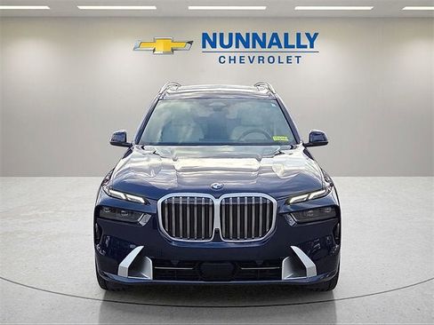 Used 2025 BMW X7 xDrive40i w/ Executive Package image 8