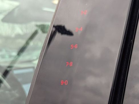 Used 2022 Ford Edge SEL w/ Convenience Package image 13