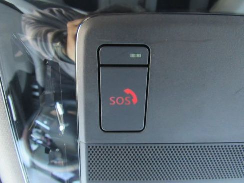 Used 2025 Mitsubishi Outlander SE image 53