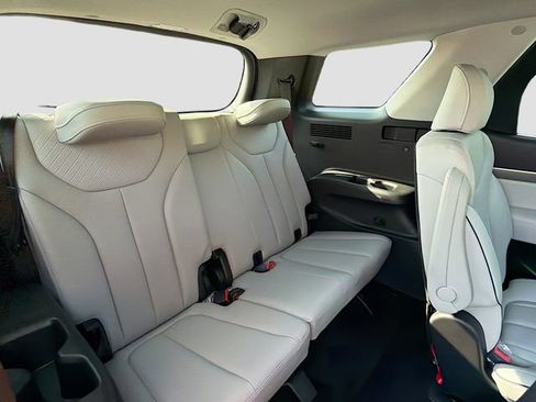 Used 2025 Hyundai Palisade SEL AWD/4WD image 27