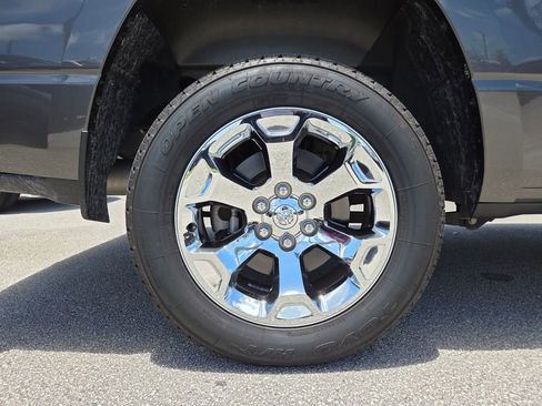 Used 2022 RAM 1500 Big Horn RWD image 19
