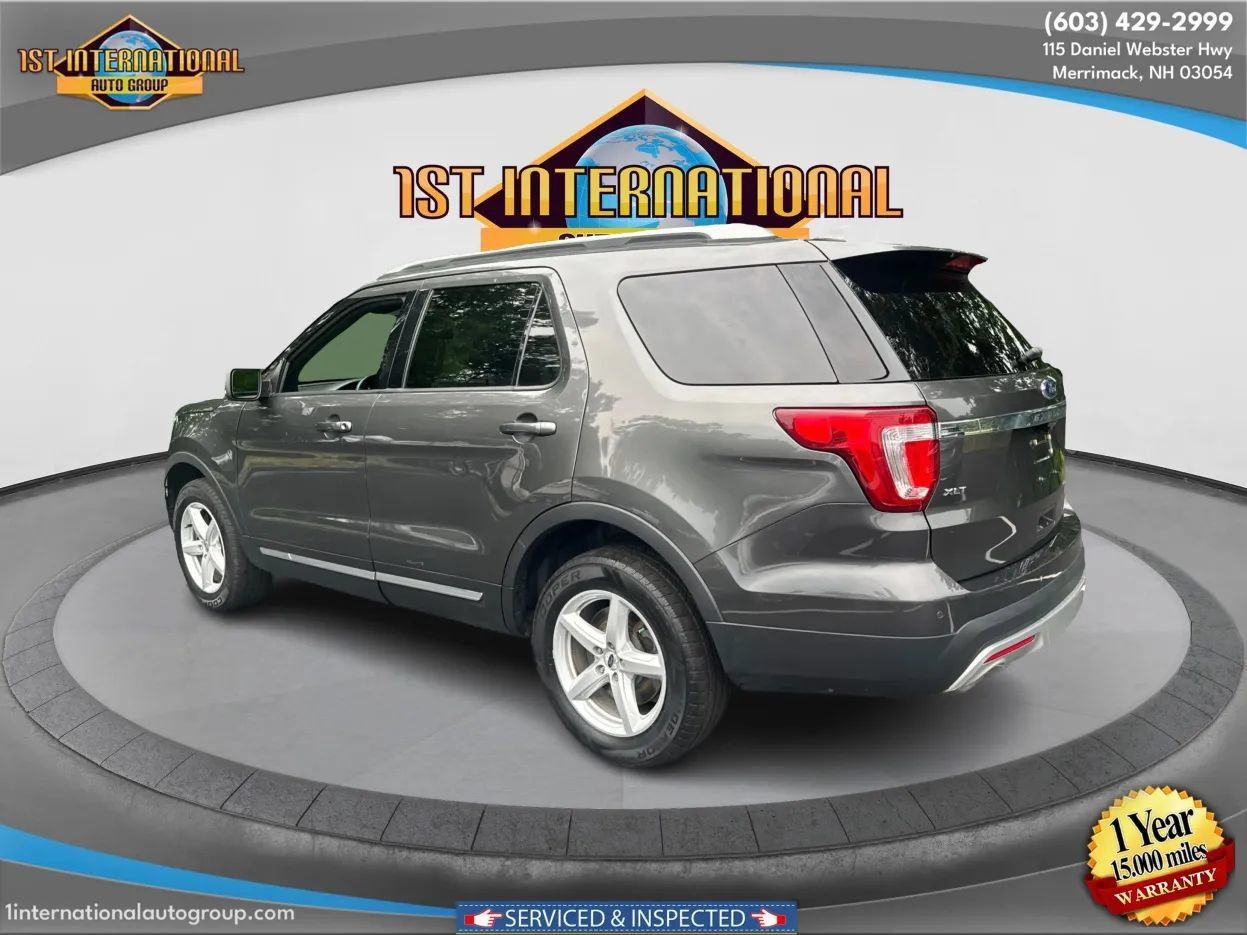 Used 2017 Ford Explorer XLT w/ Equipment Group 202A AWD/4WD image 6