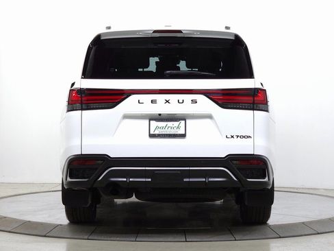 Used 2025 Lexus LX 700h F Sport image 5