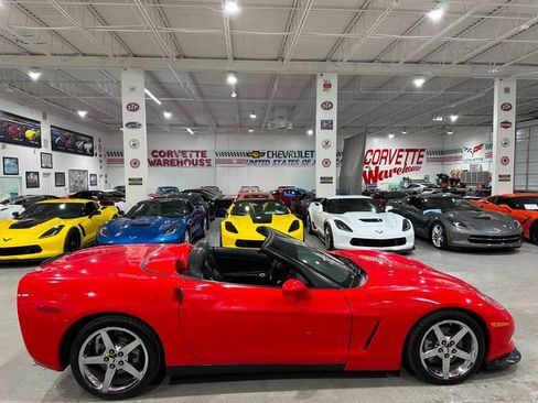 Used 2013 Chevrolet Corvette Convertible RWD image 5