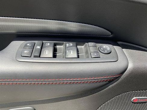 Certified 2018 Dodge Durango R/T w/ Trailer Tow Group IV AWD/4WD image 25