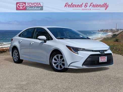 Used 2024 Toyota Corolla LE image 1