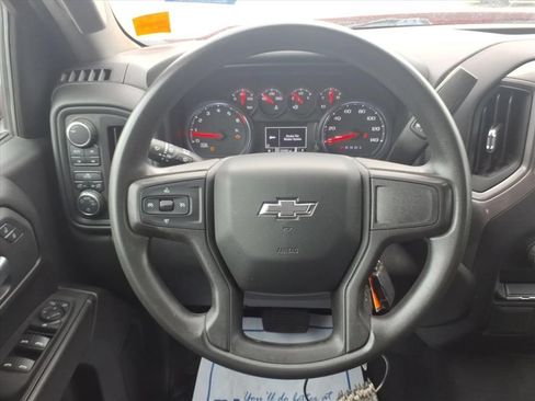 Used 2019 Chevrolet Silverado 1500 Custom Trail Boss w/ Custom Convenience Package AWD/4WD image 13