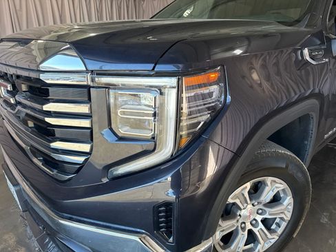 Used 2025 GMC Sierra 1500 SLT RWD image 9