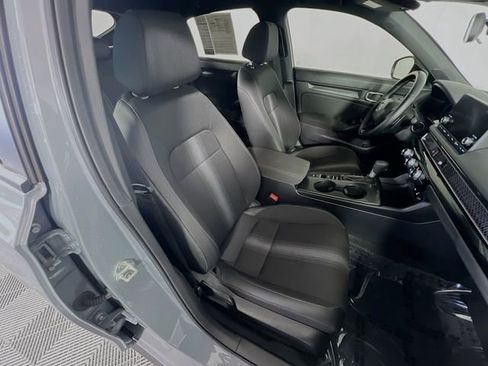 Used 2025 Honda Civic Sport image 29